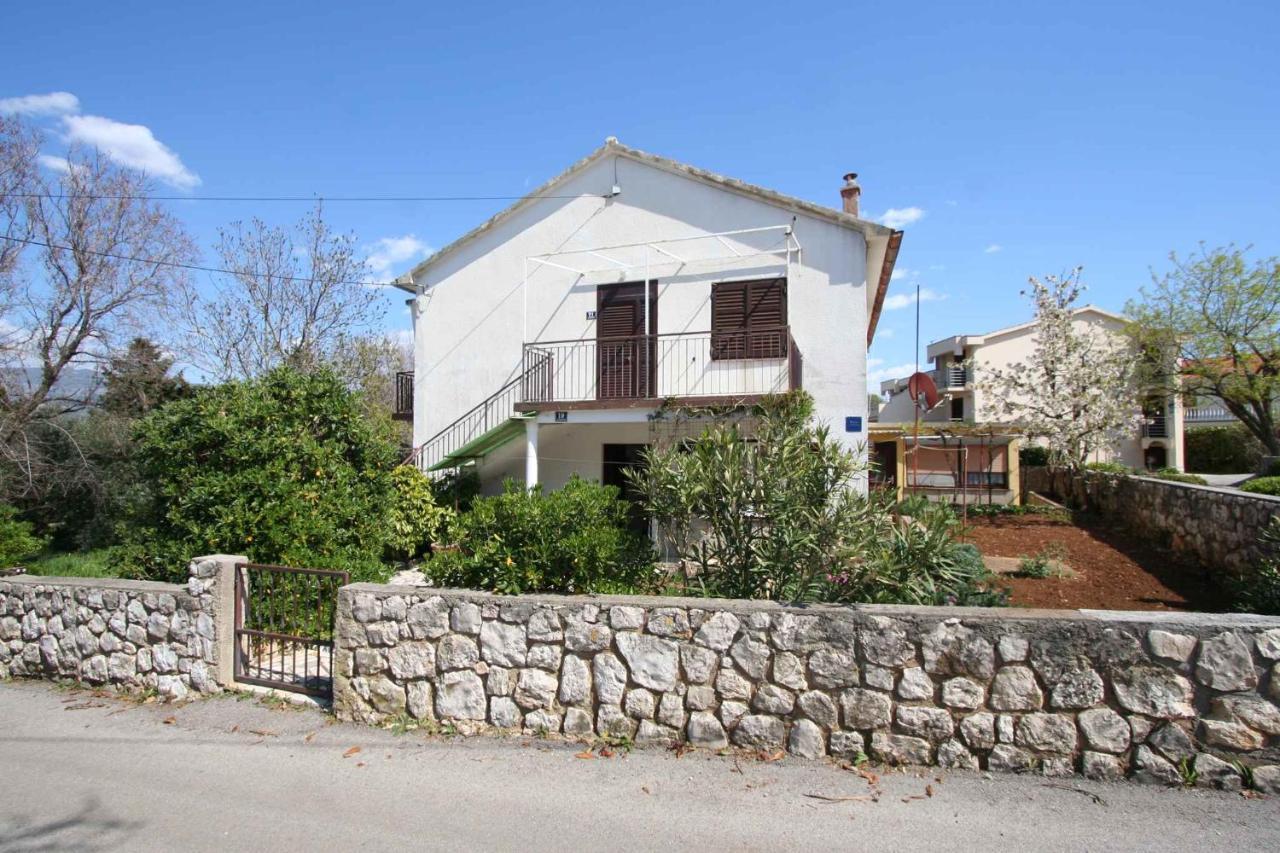 Apartment in Silo/Insel Krk 14533 Buitenkant foto